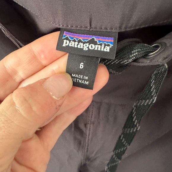 Patagonia Women's Stretch Planing Boardshorts - 8"
Black Beach Sz 6 Surf - Picture 2 of 7